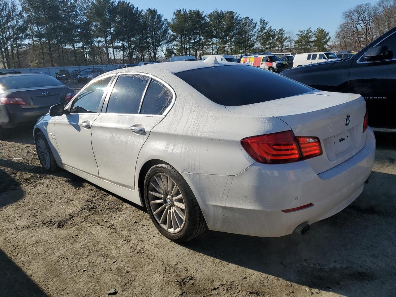 2011 BMW 5er - Image 2