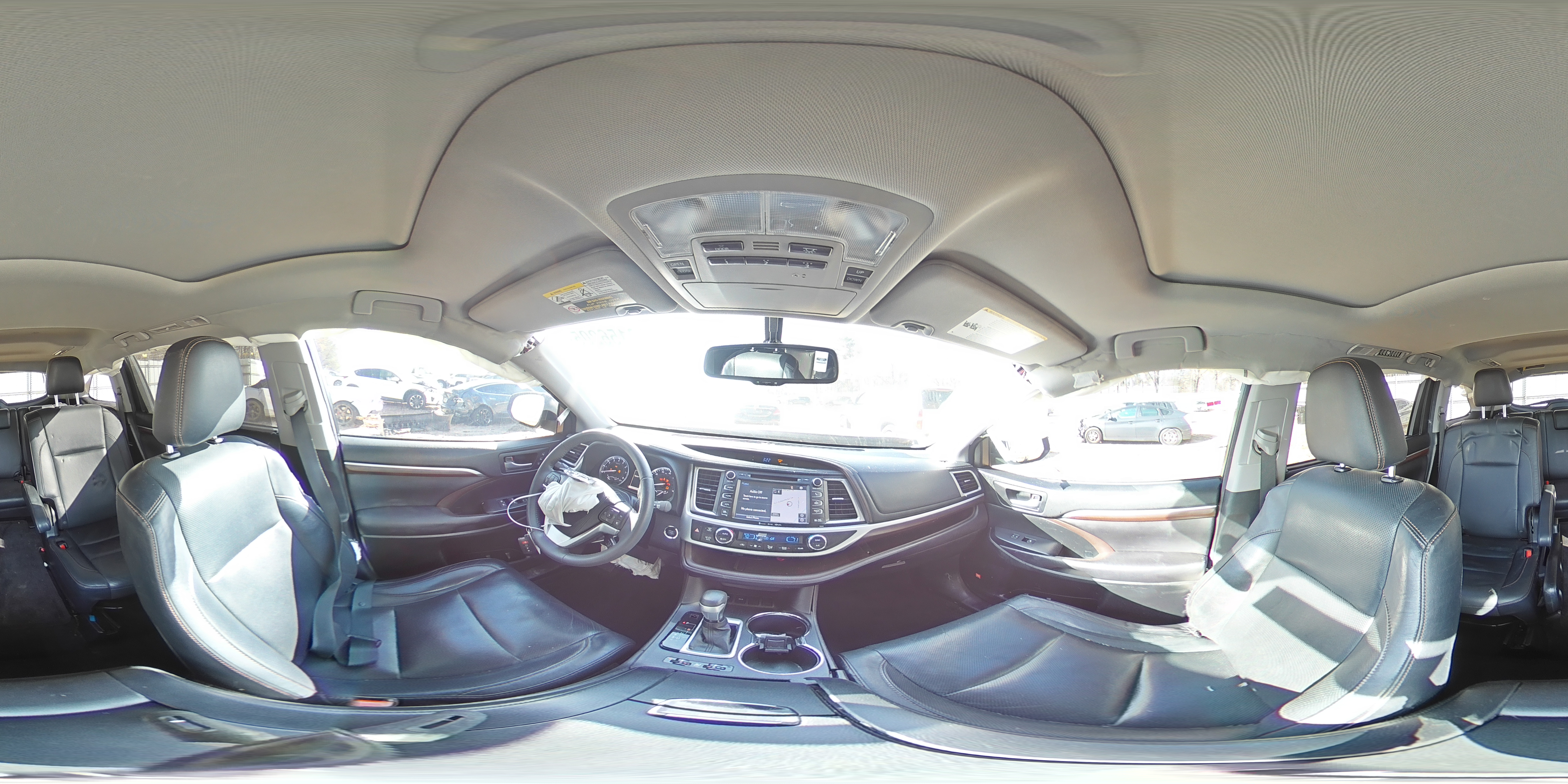 2016 Toyota Highlander - Image 13