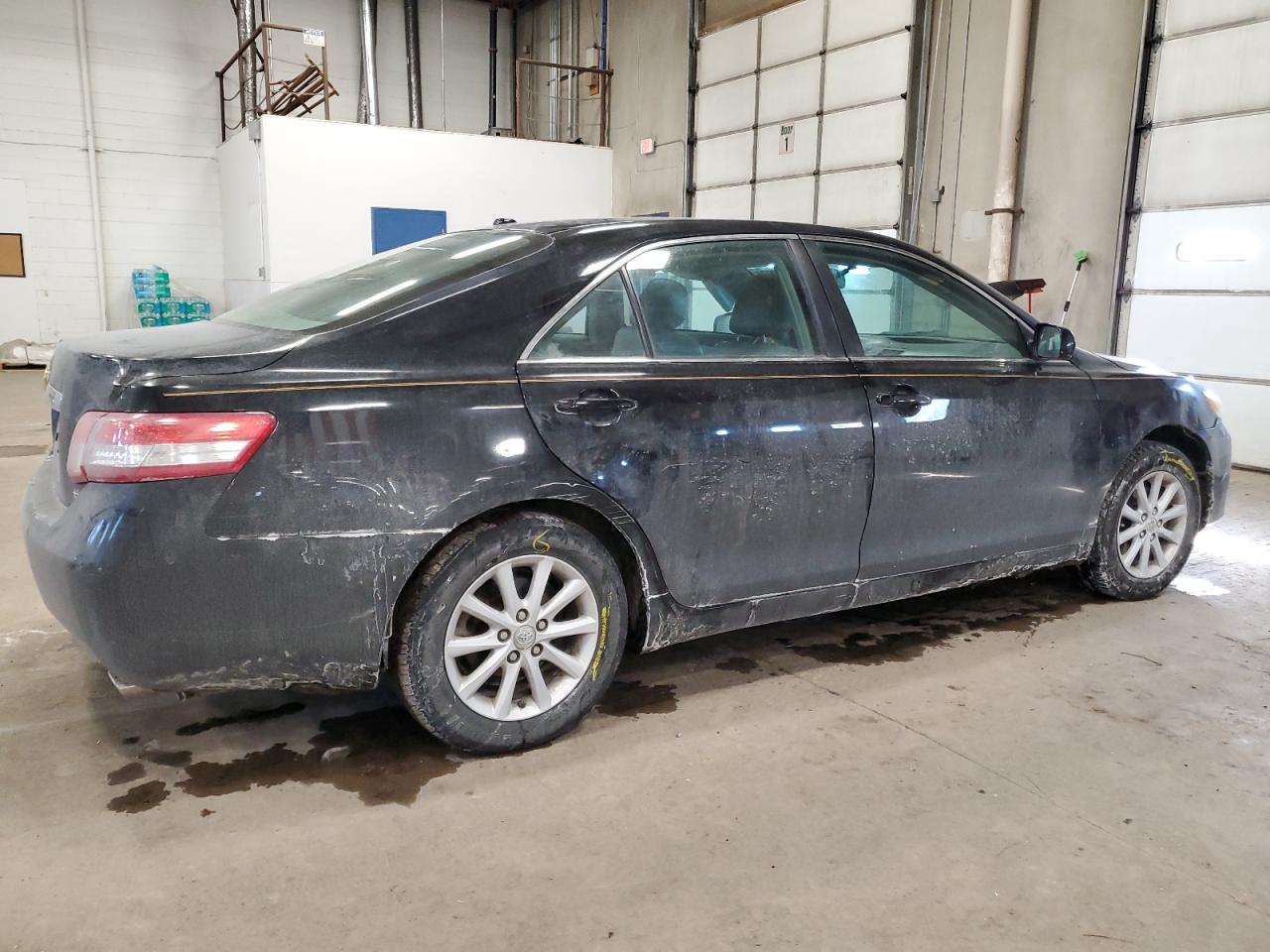 2010 Toyota Camry - Image 3