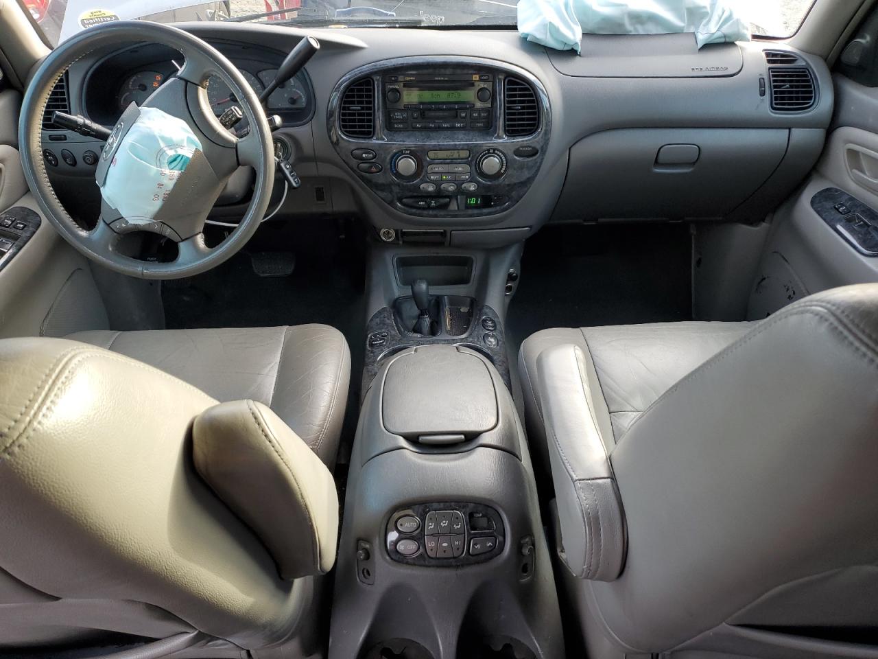 2003 Toyota Sequoia - Image 8