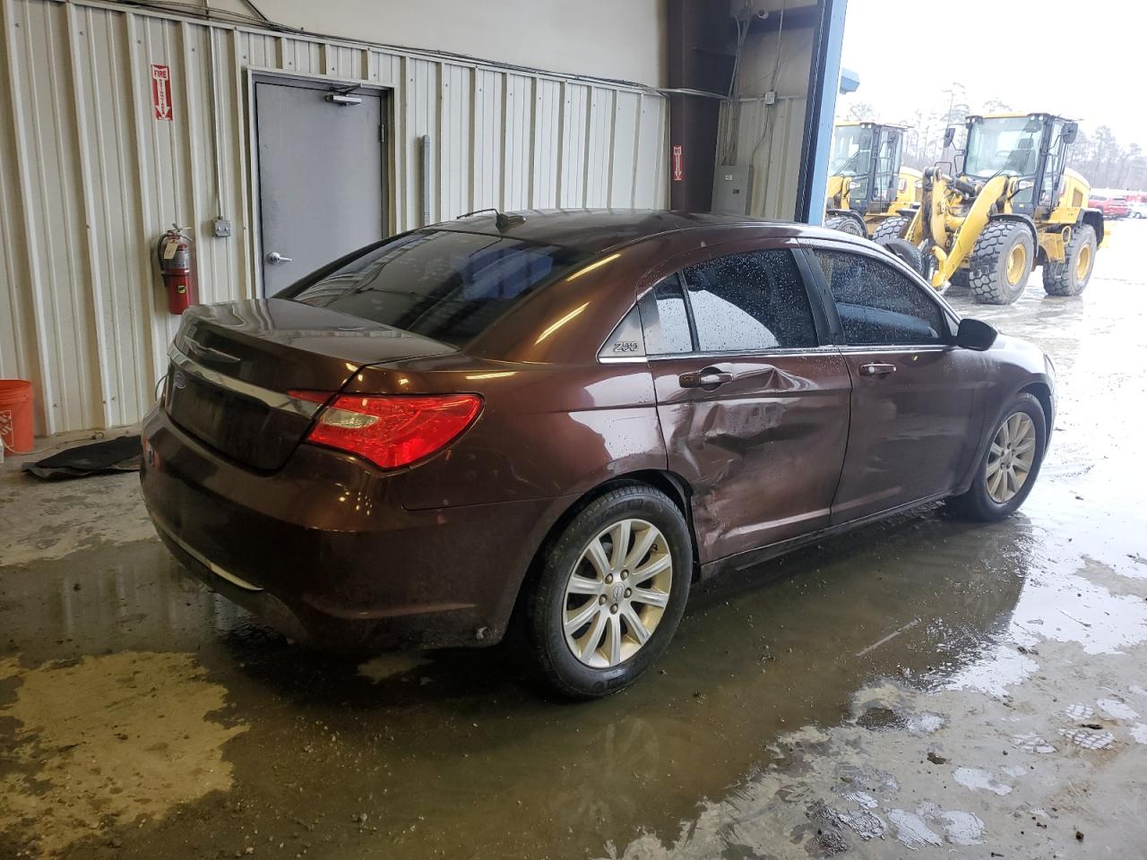 2013 Chrysler 200 - Image 3