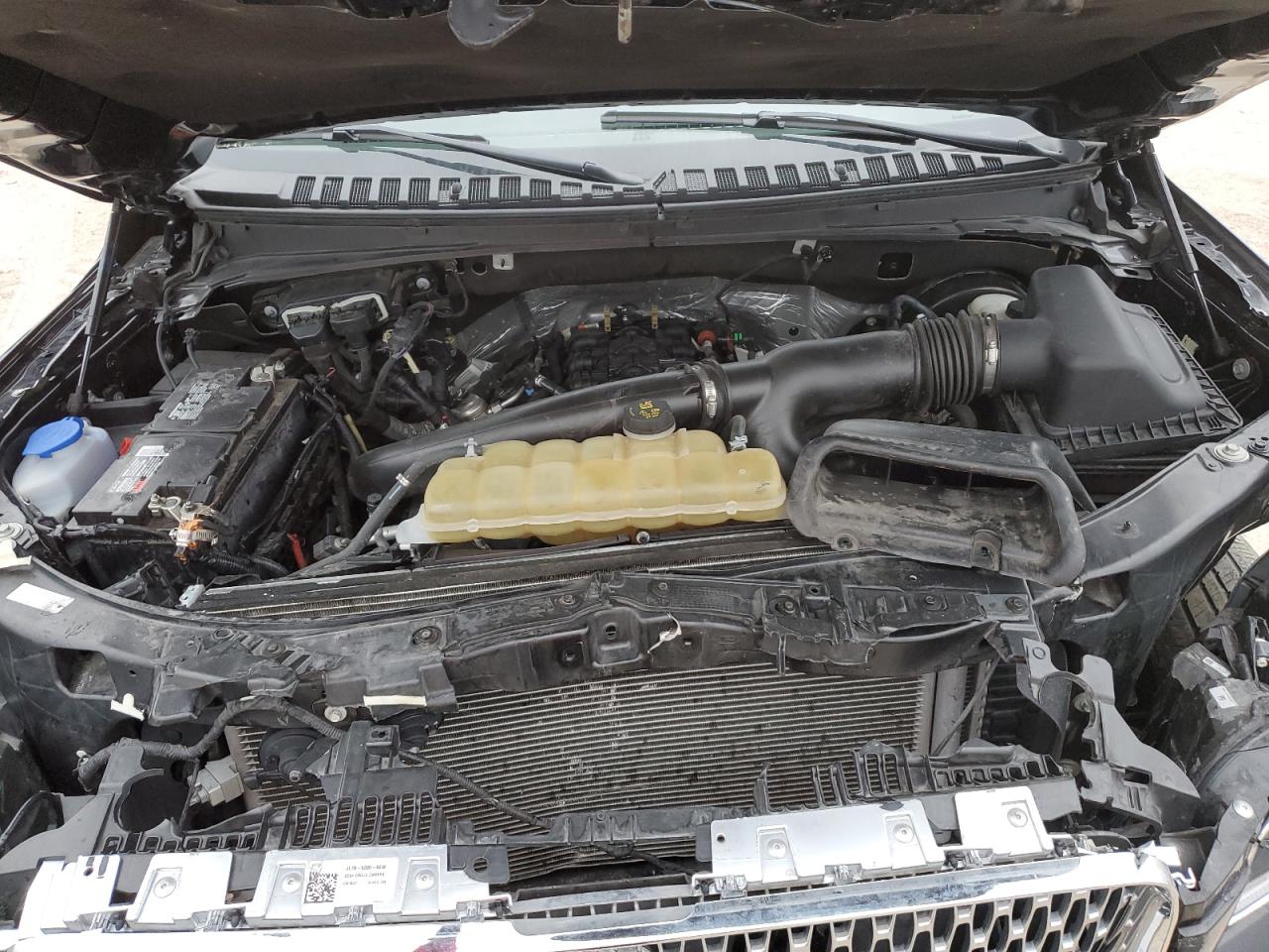 2021 Lincoln Navigator - Image 12