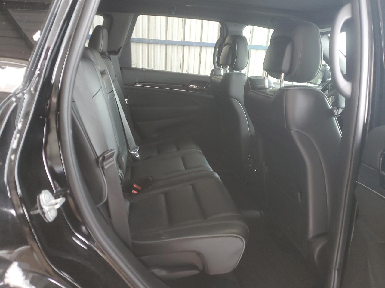2019 Jeep Grand Cherokee - Image 11