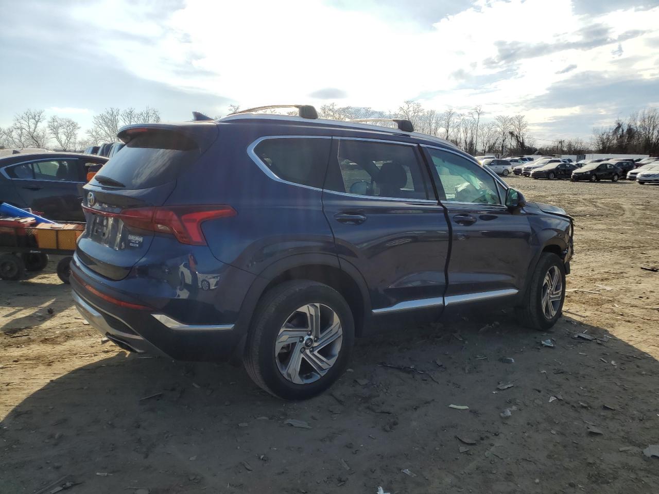 2022 Hyundai Santa Fe - Image 3