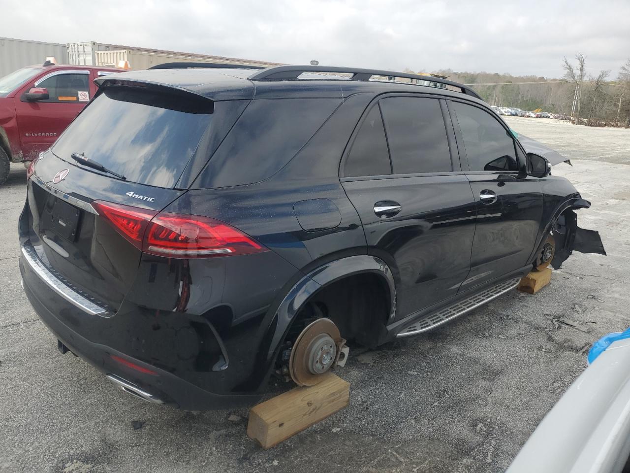 2022 Mercedes-Benz GLE - Image 3