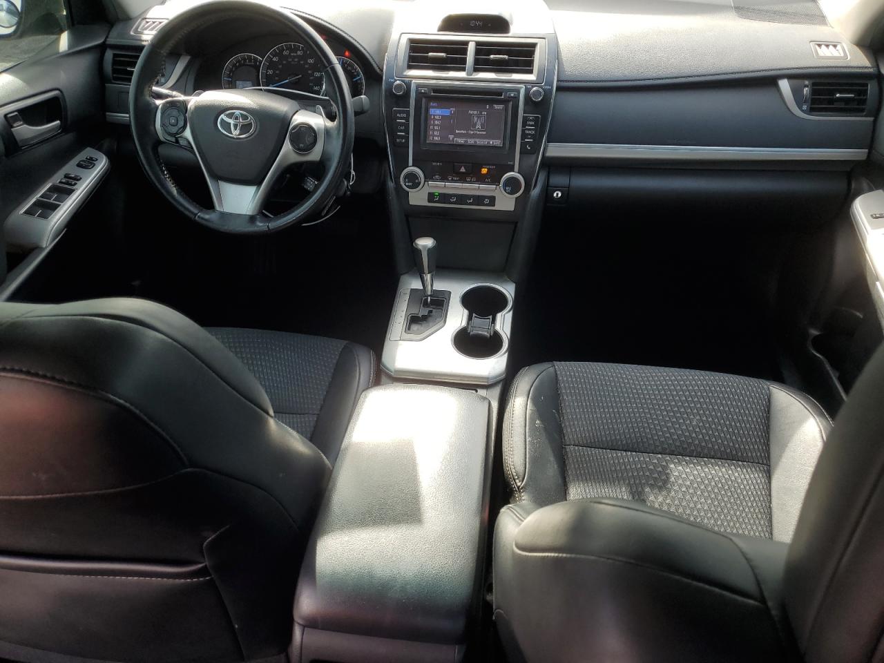 2014 Toyota Camry - Image 8