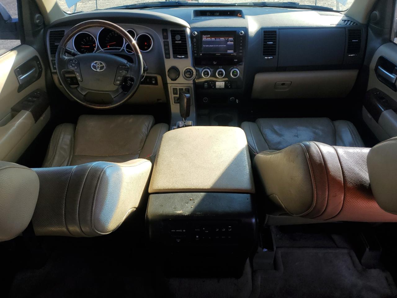 2010 Toyota Sequoia - Image 8