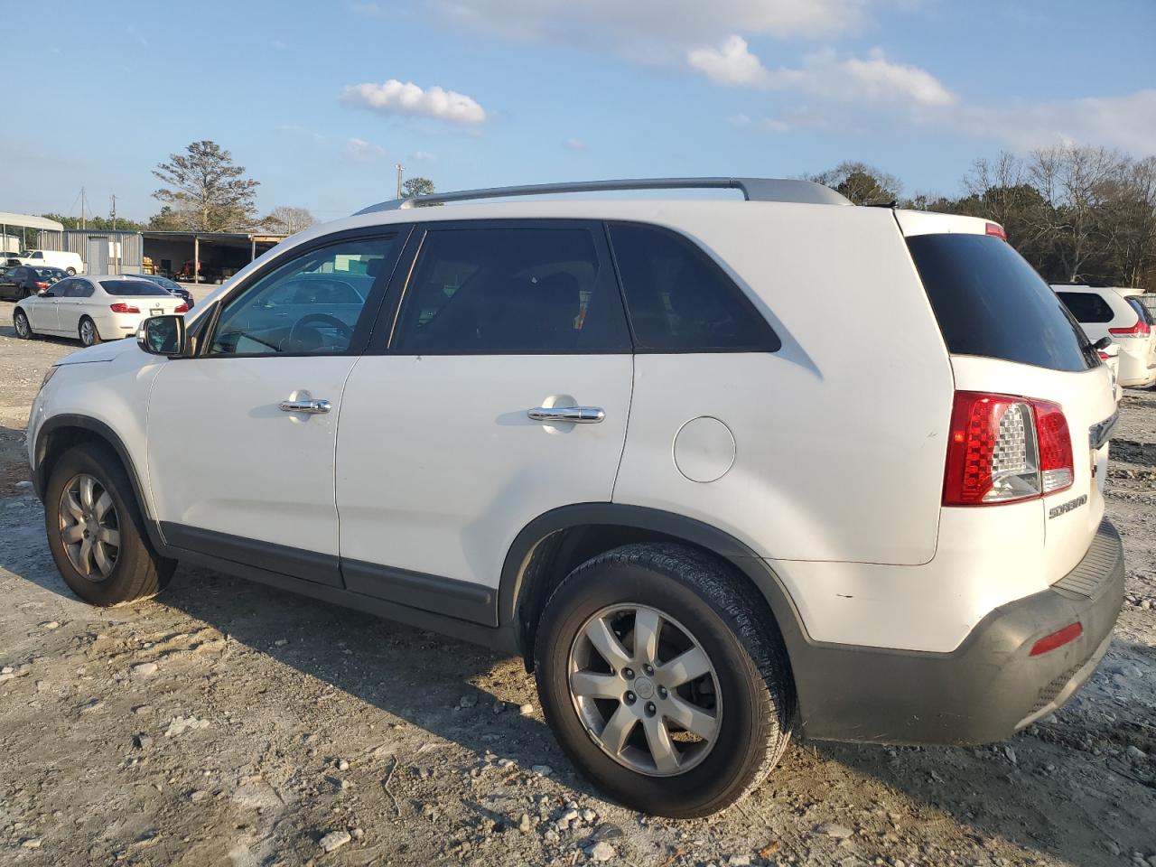 2011 Kia Sorento - Image 2