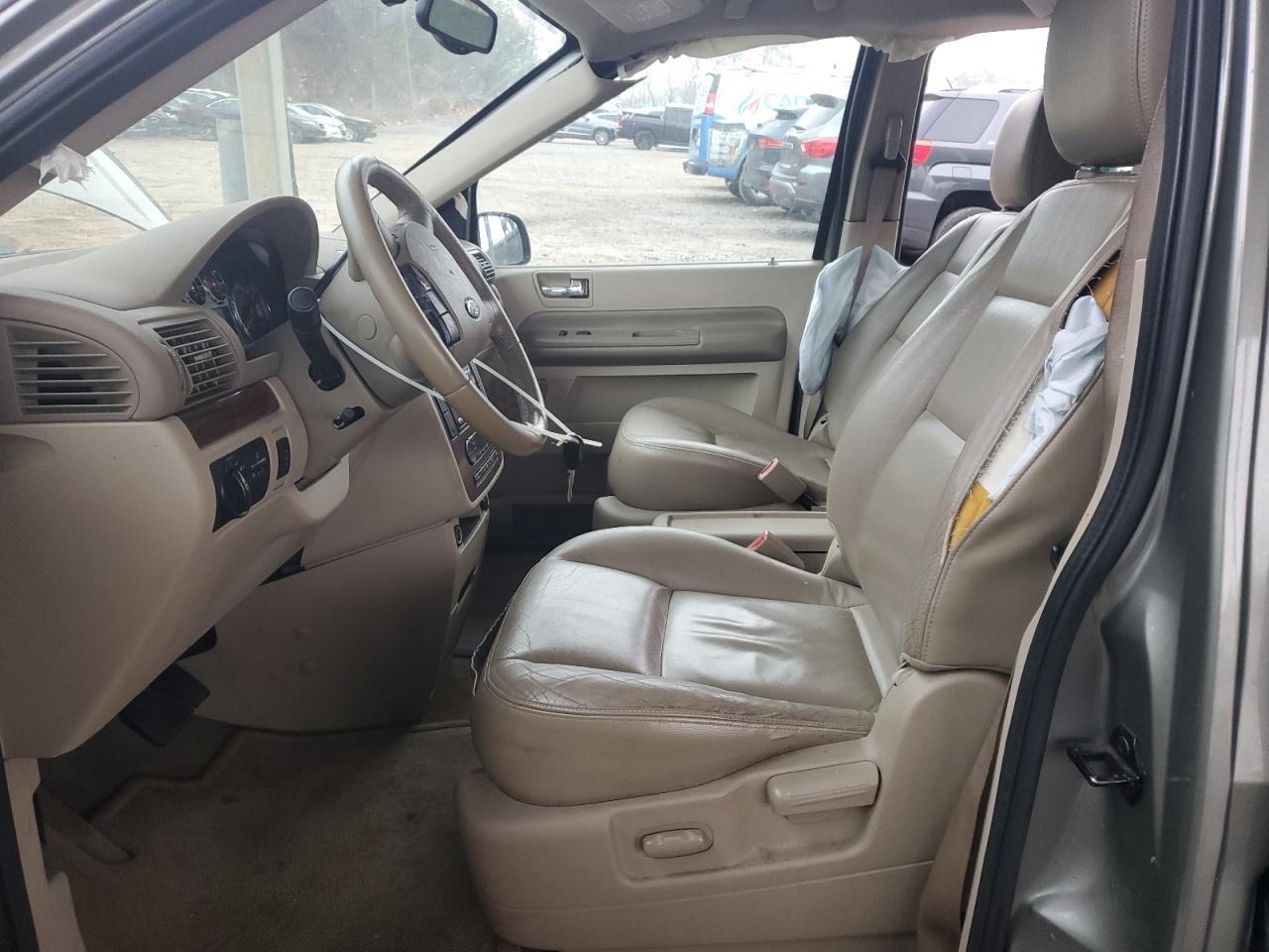 2004 Ford Freestar - Image 7