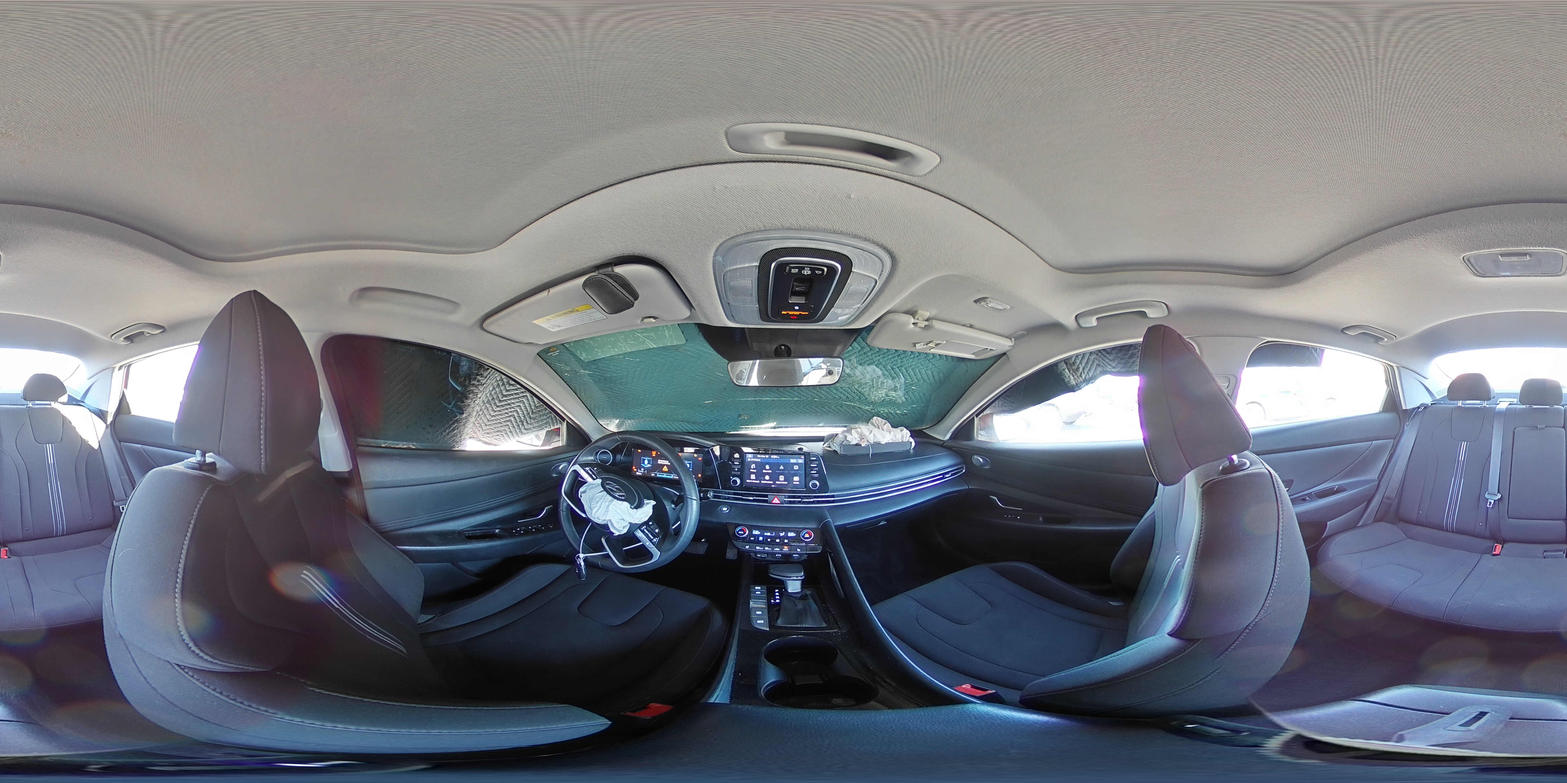 2021 Hyundai Elantra - Image 12