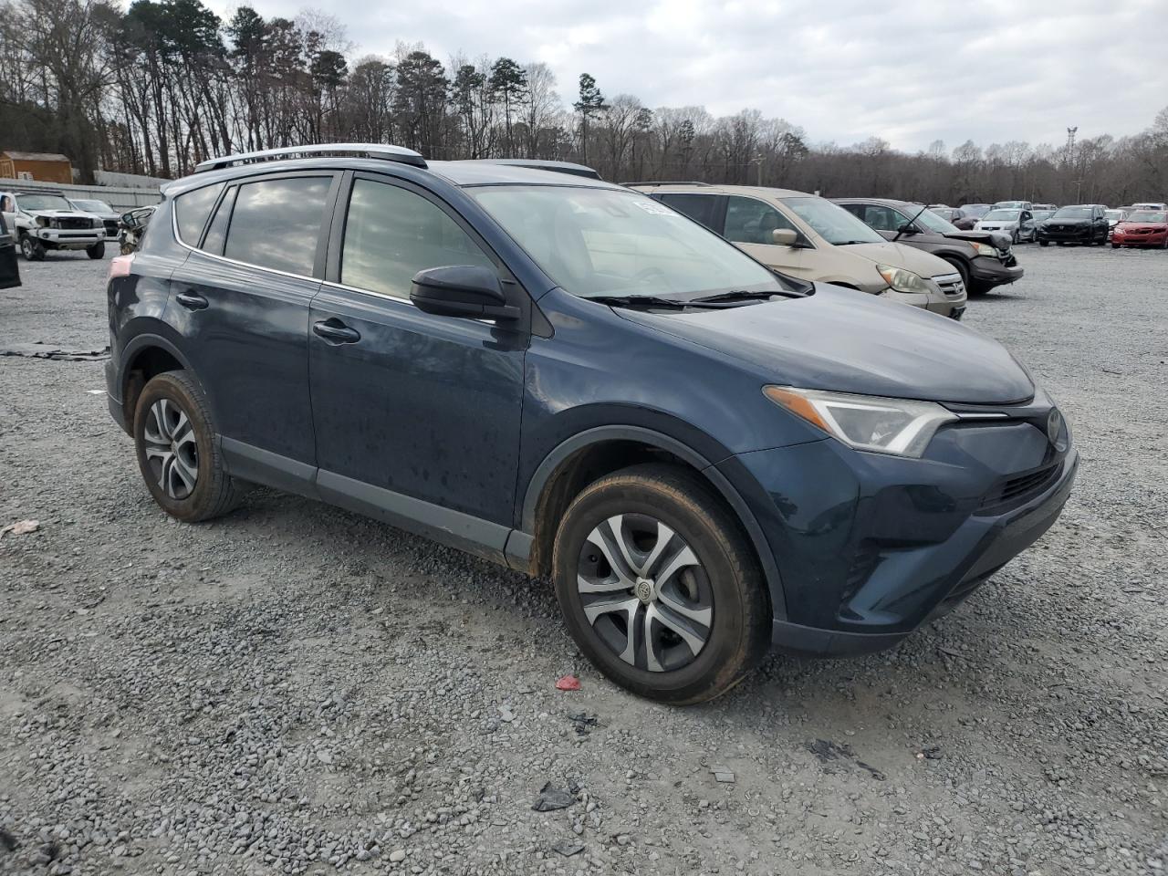 2017 Toyota RAV 4 - Image 4