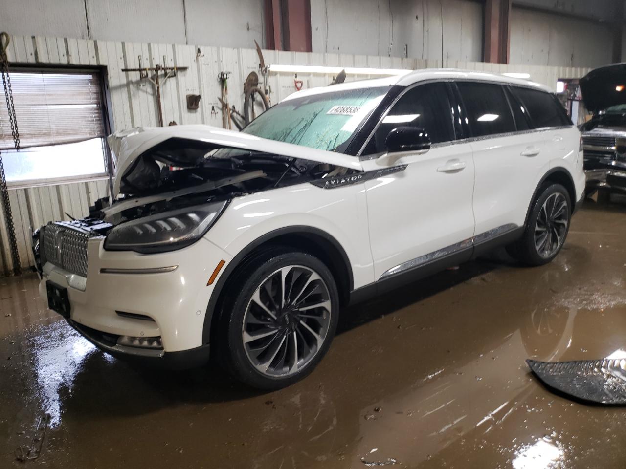 2021 Lincoln Aviator - Image 1