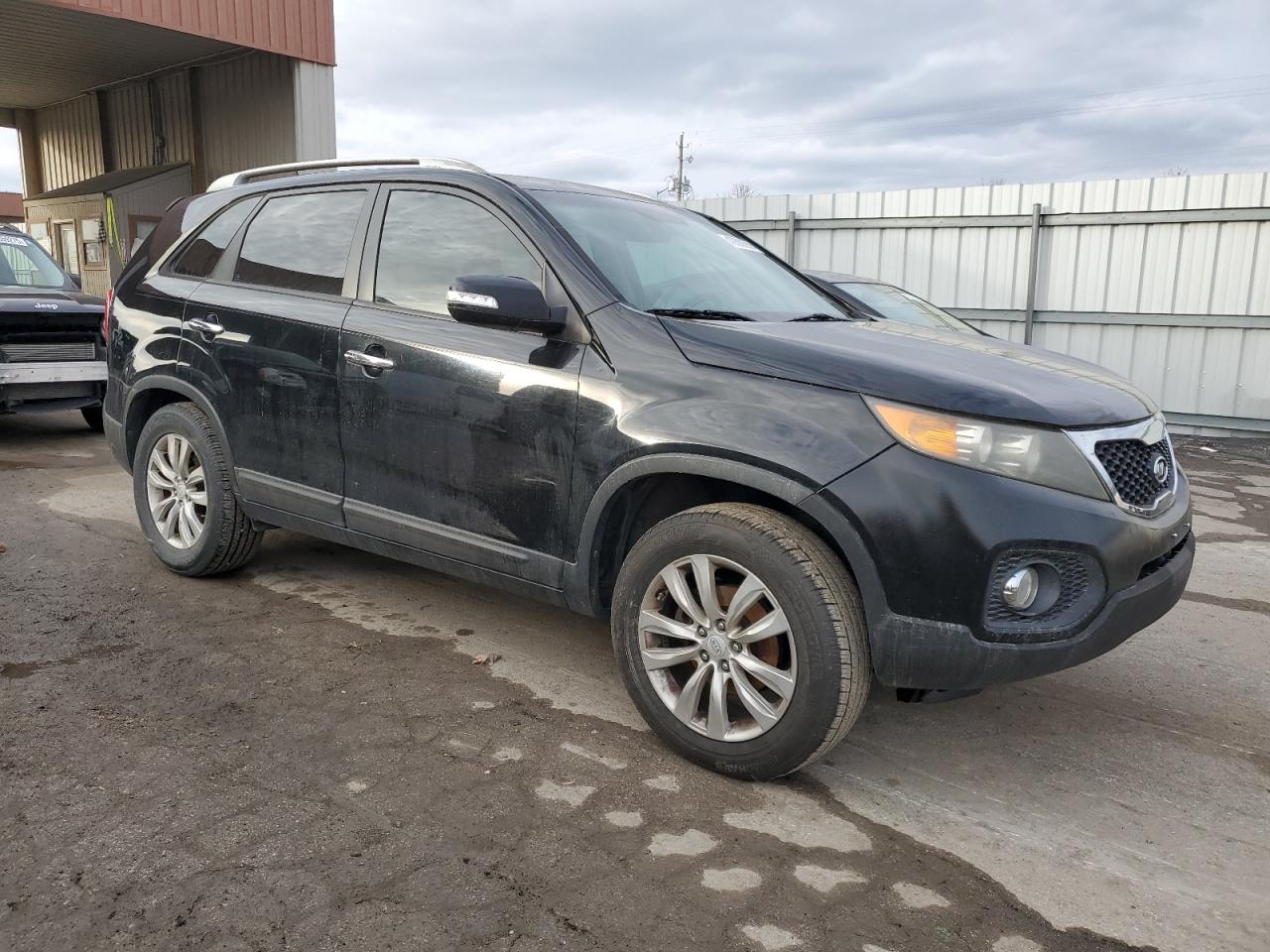 2011 Kia Sorento - Image 4