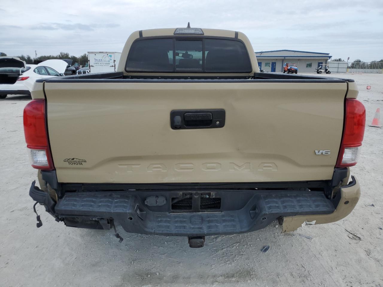 2016 Toyota Tacoma - Image 6