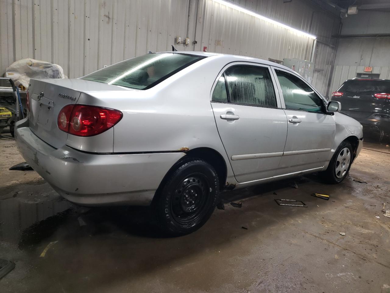 2005 Toyota Corolla - Image 3