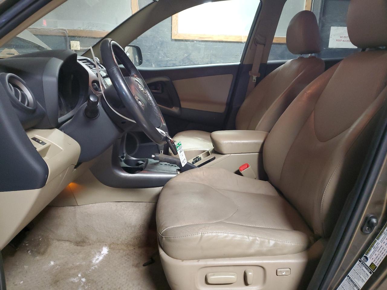 2011 Toyota RAV 4 - Image 7