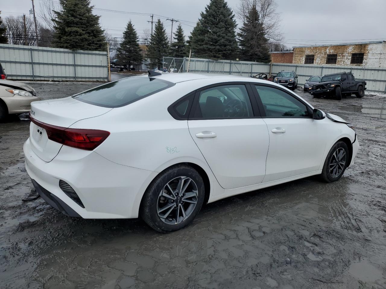 2022 Kia Forte - Image 3
