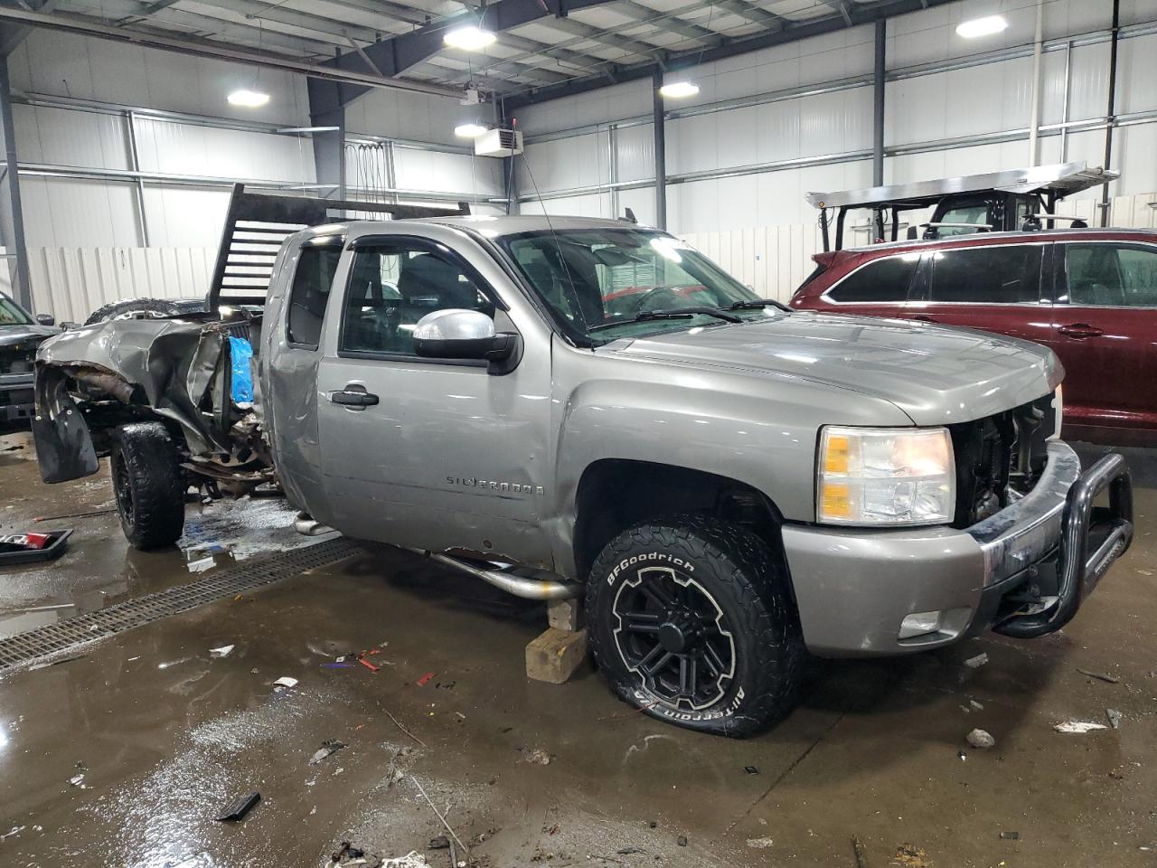 2007 Chevrolet Silverado - Image 4