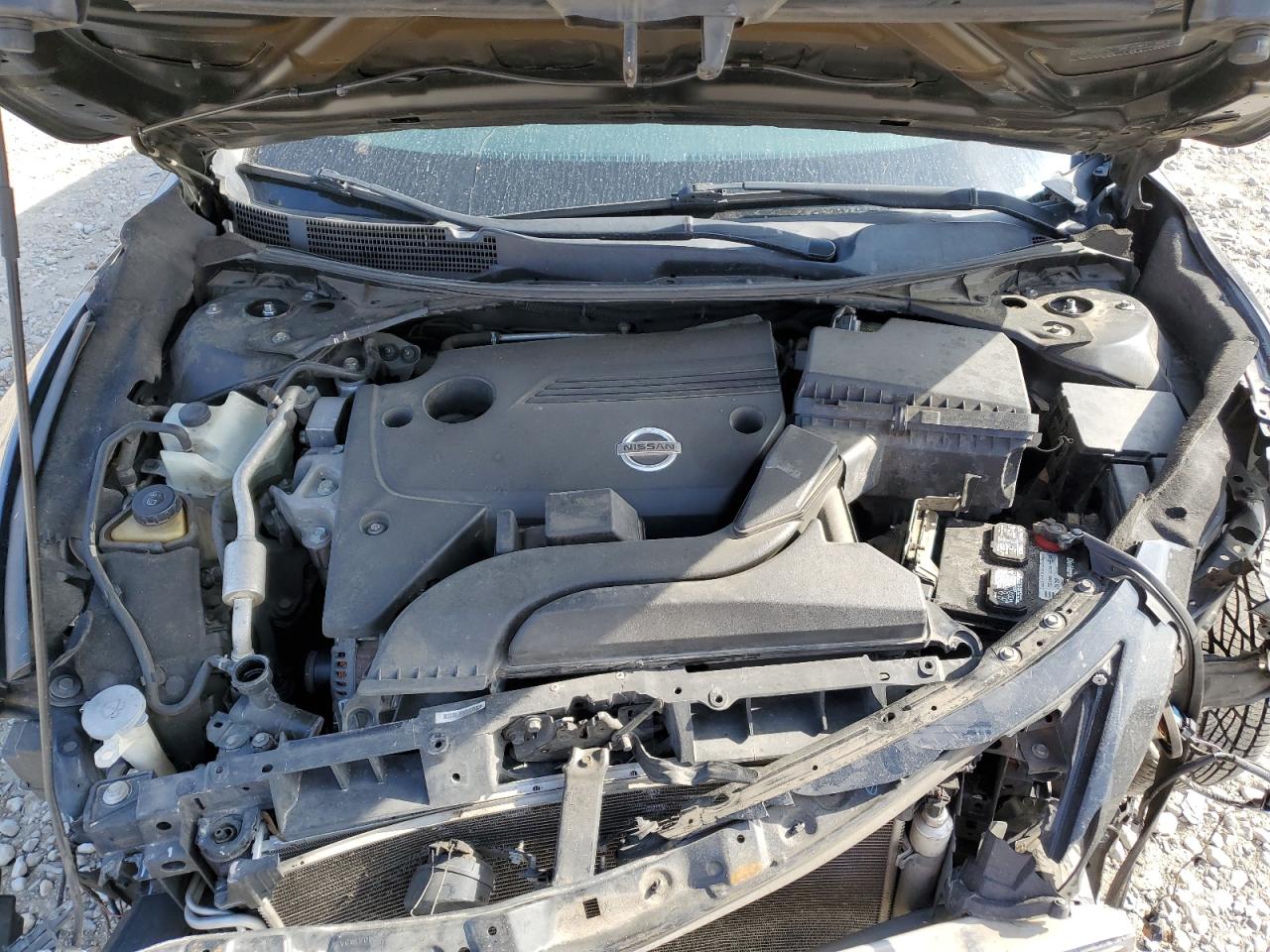 2015 Nissan Altima - Image 12