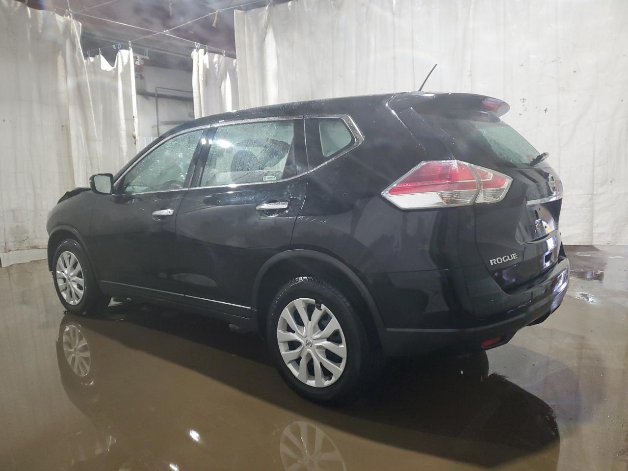 2015 Nissan Rogue - Image 2