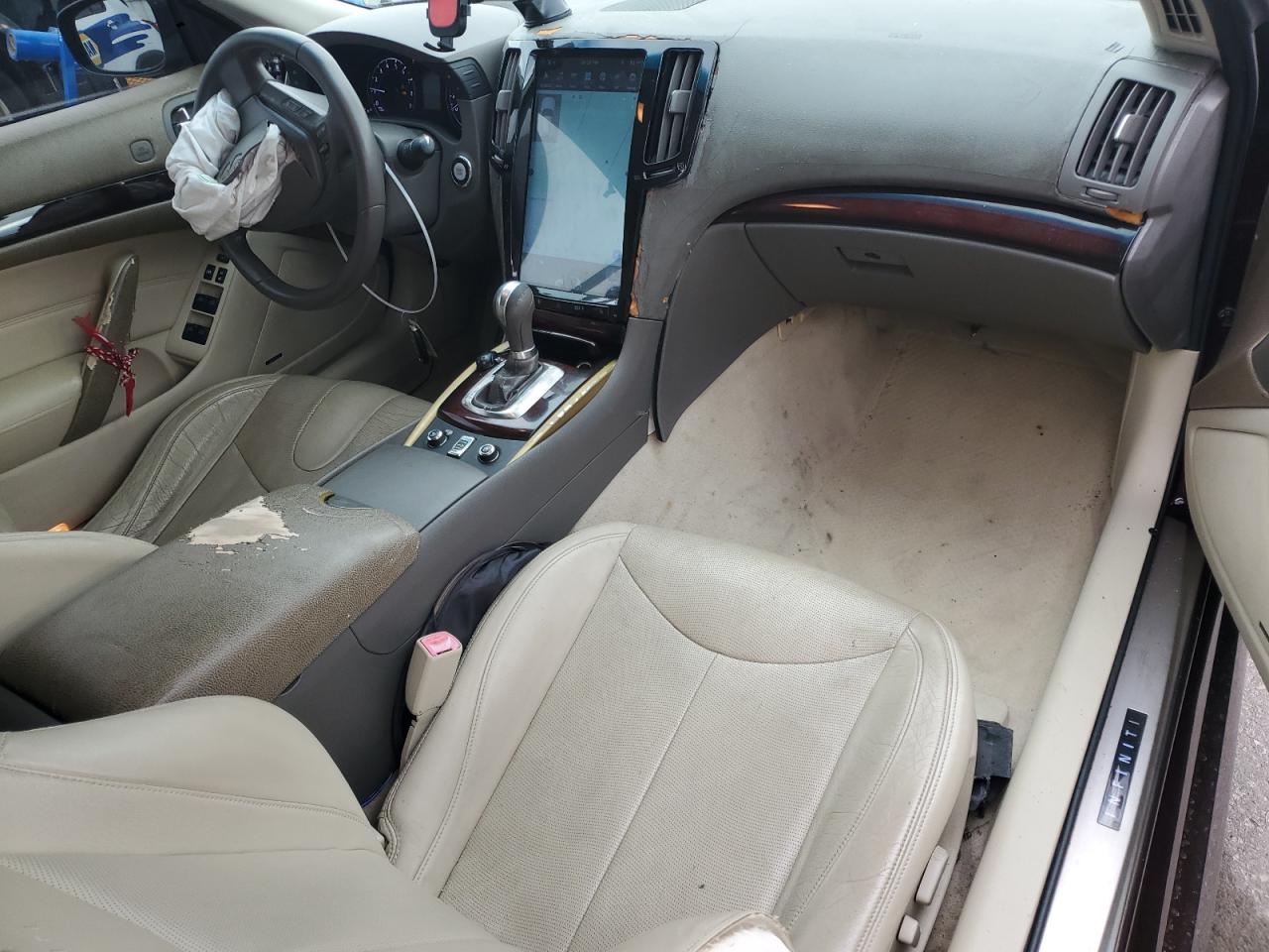 2010 Infiniti G - Image 8
