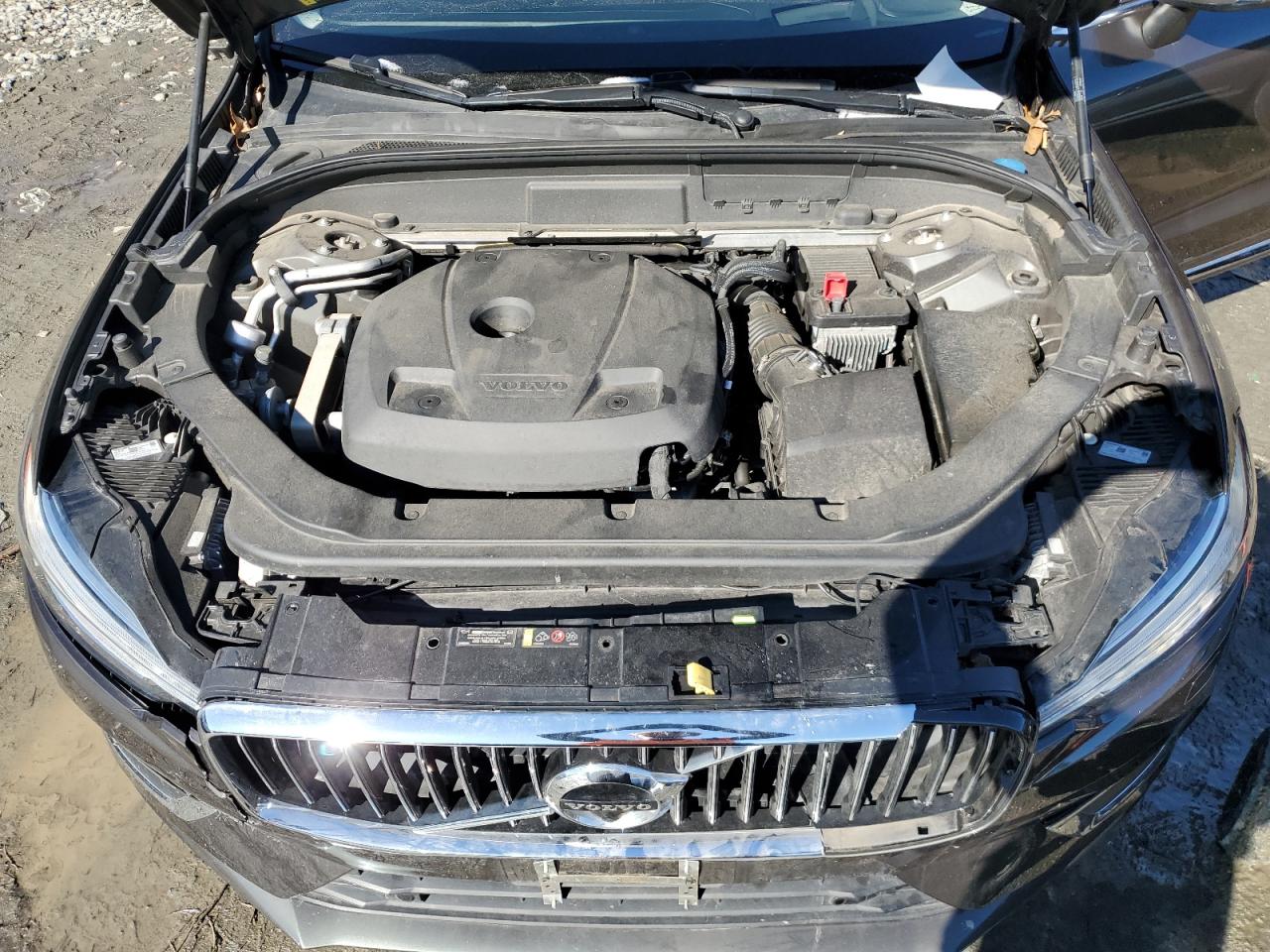 2020 Volvo XC60 - Image 12