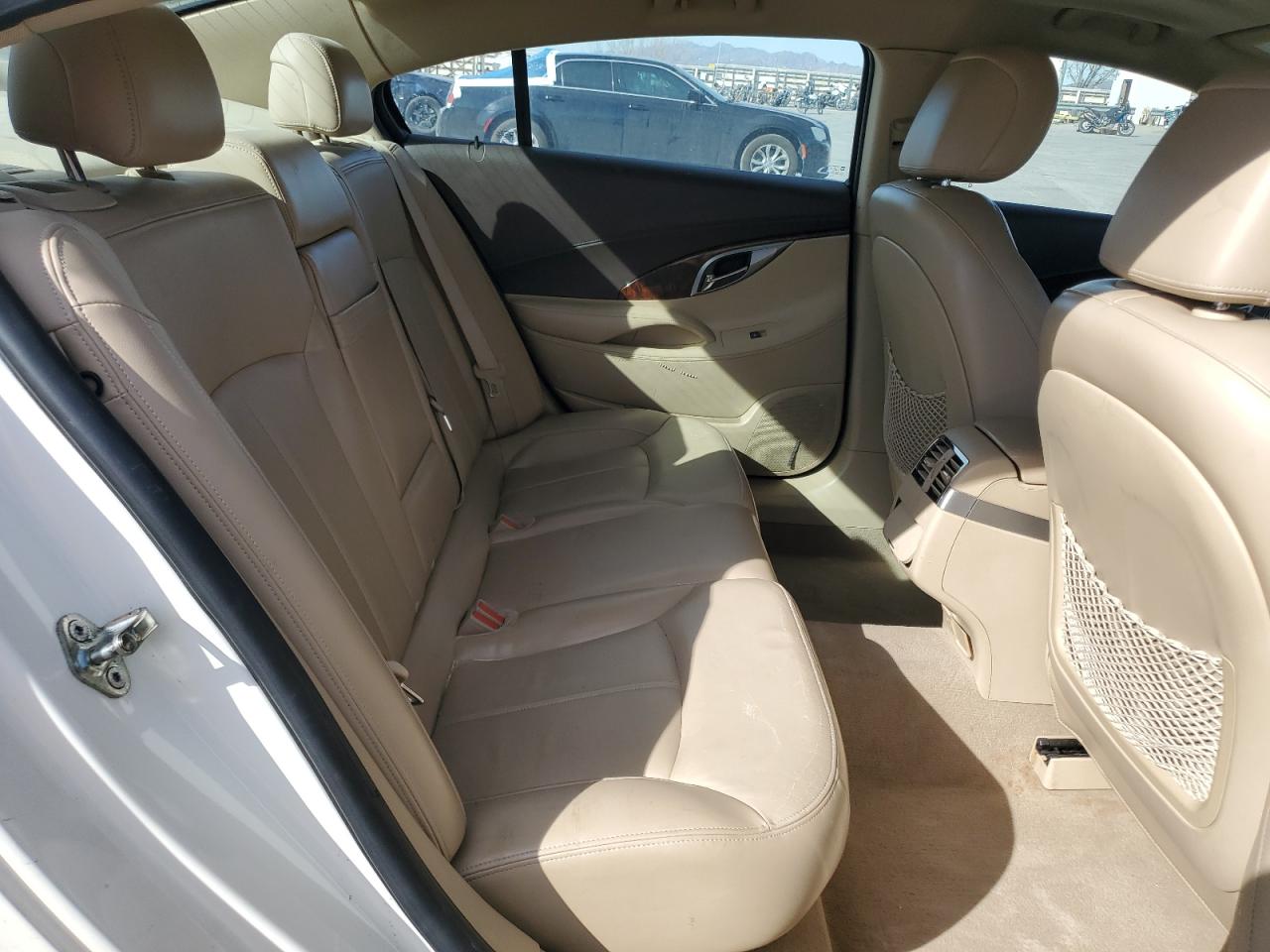 2010 Buick LaCrosse - Image 10