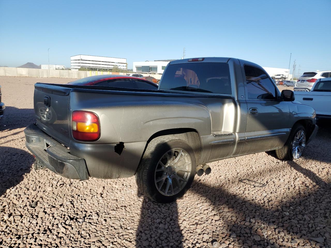 2000 GMC Sierra - Image 3