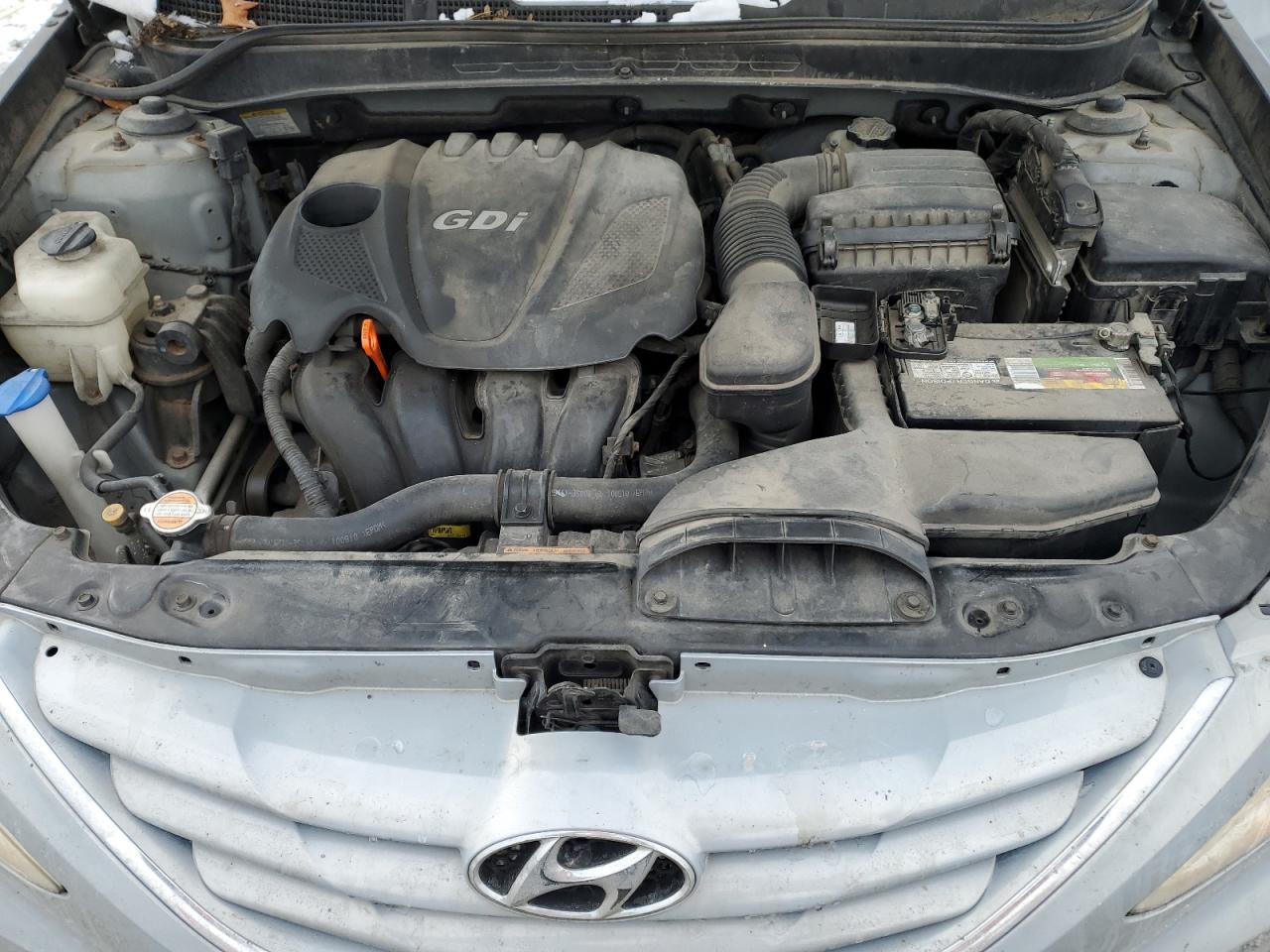 2011 Hyundai Sonata - Image 11