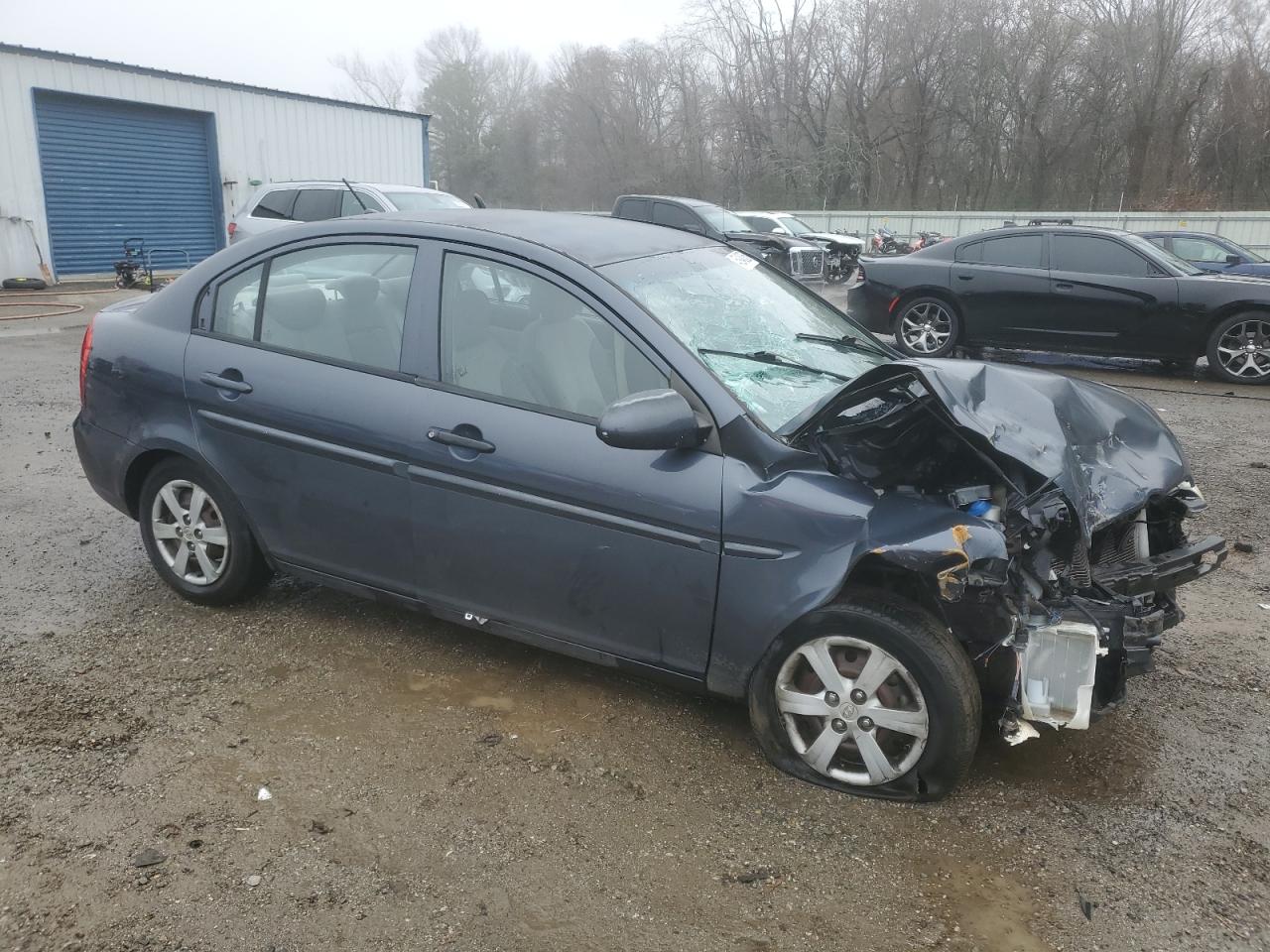 2009 Hyundai Accent - Image 4