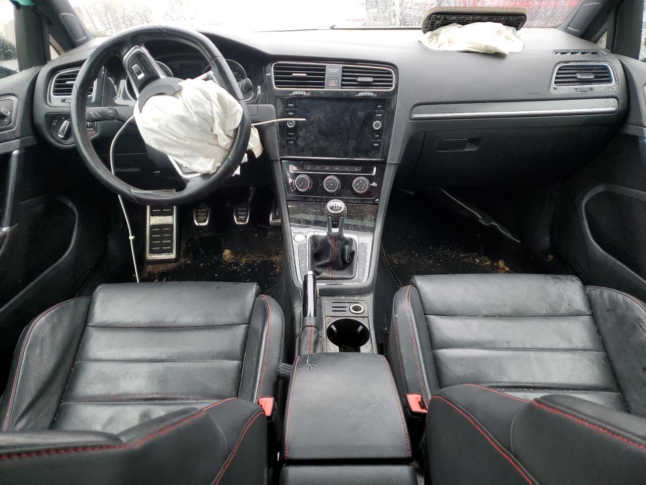 2018 Volkswagen GTI - Image 8