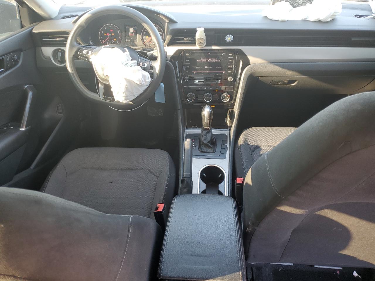 2020 Volkswagen Passat - Image 8