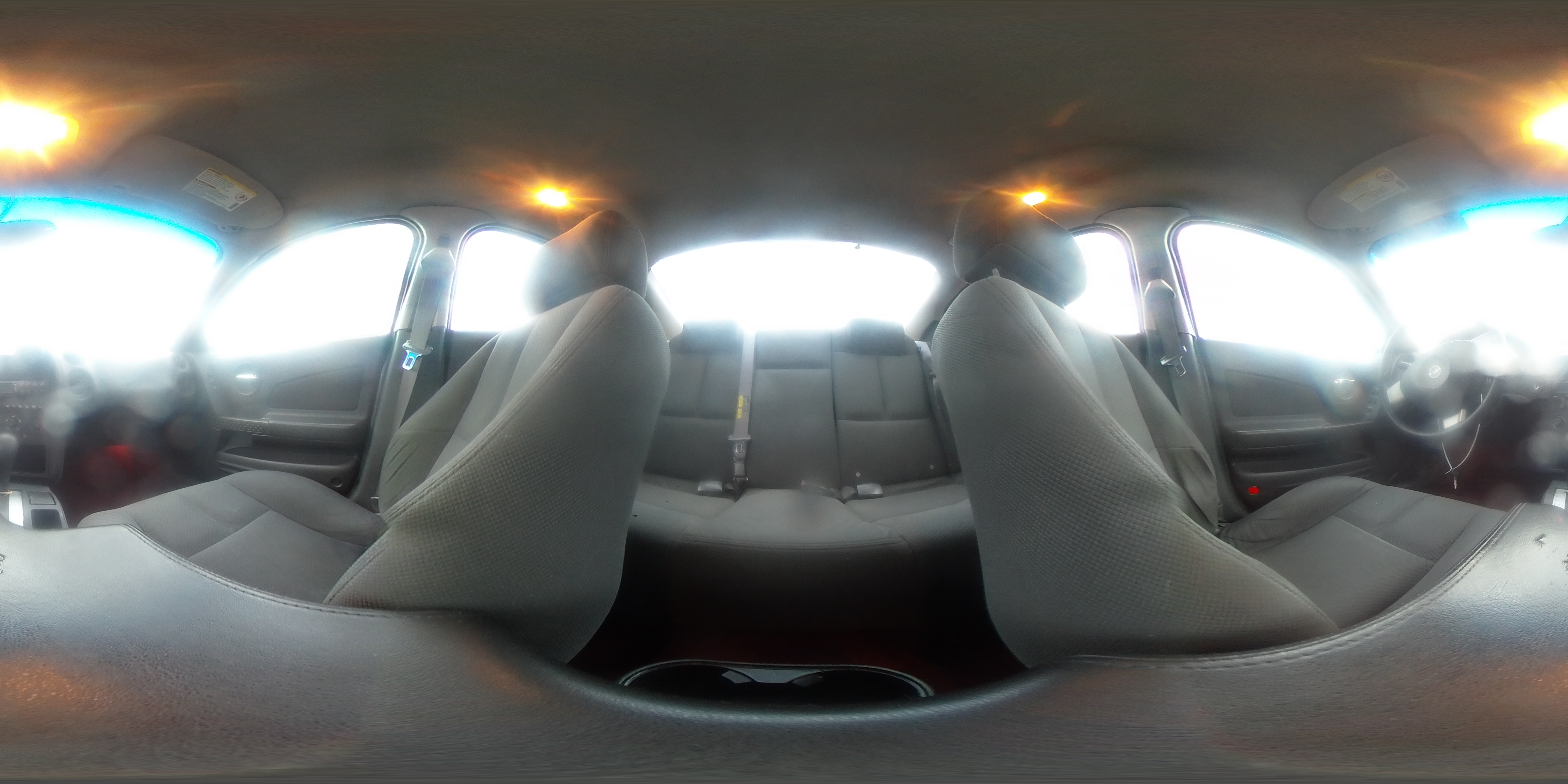 2005 Pontiac Grand Prix - Image 12