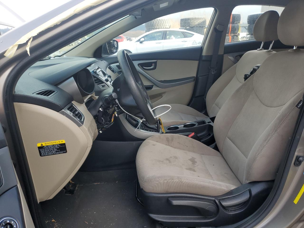 2016 Hyundai Elantra - Image 7