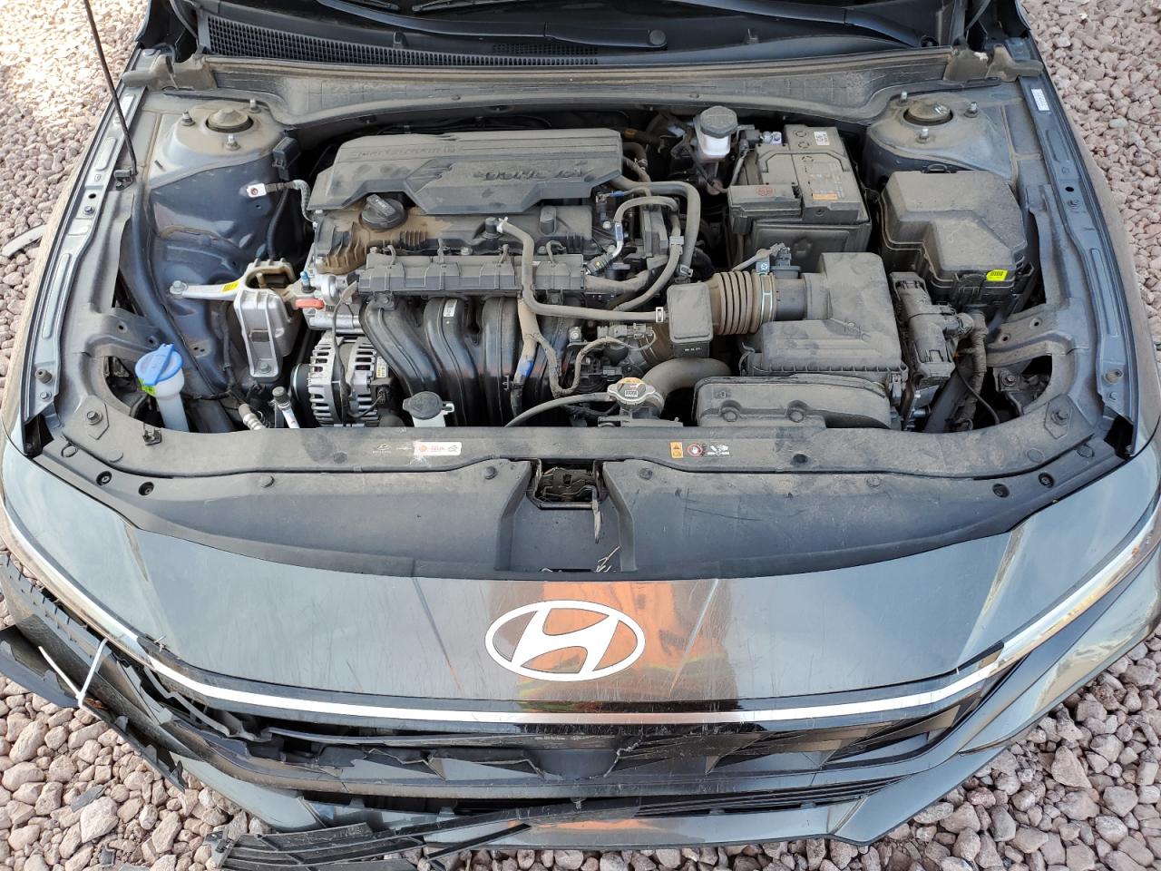 2024 Hyundai Elantra - Image 12