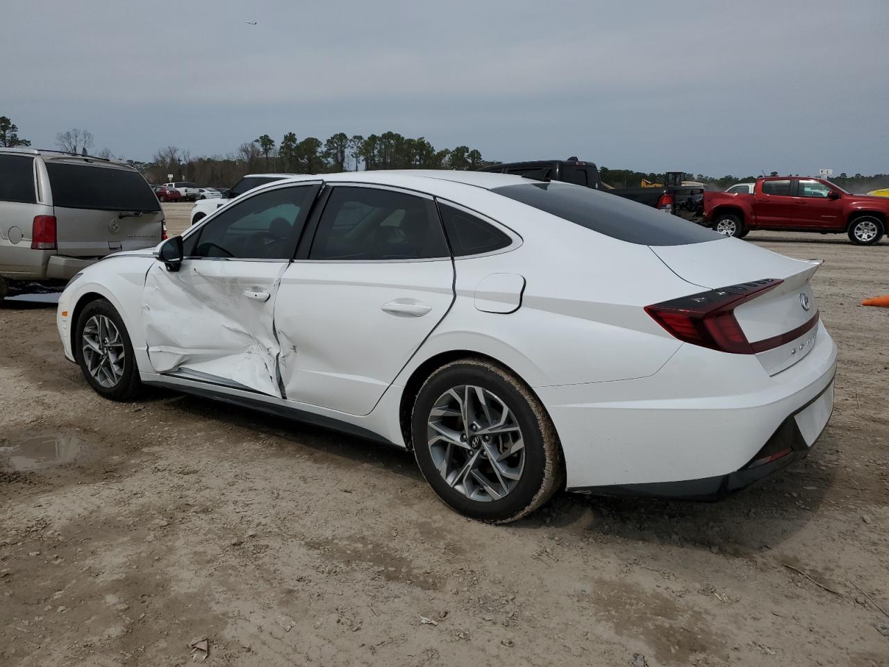2023 Hyundai Sonata - Image 2