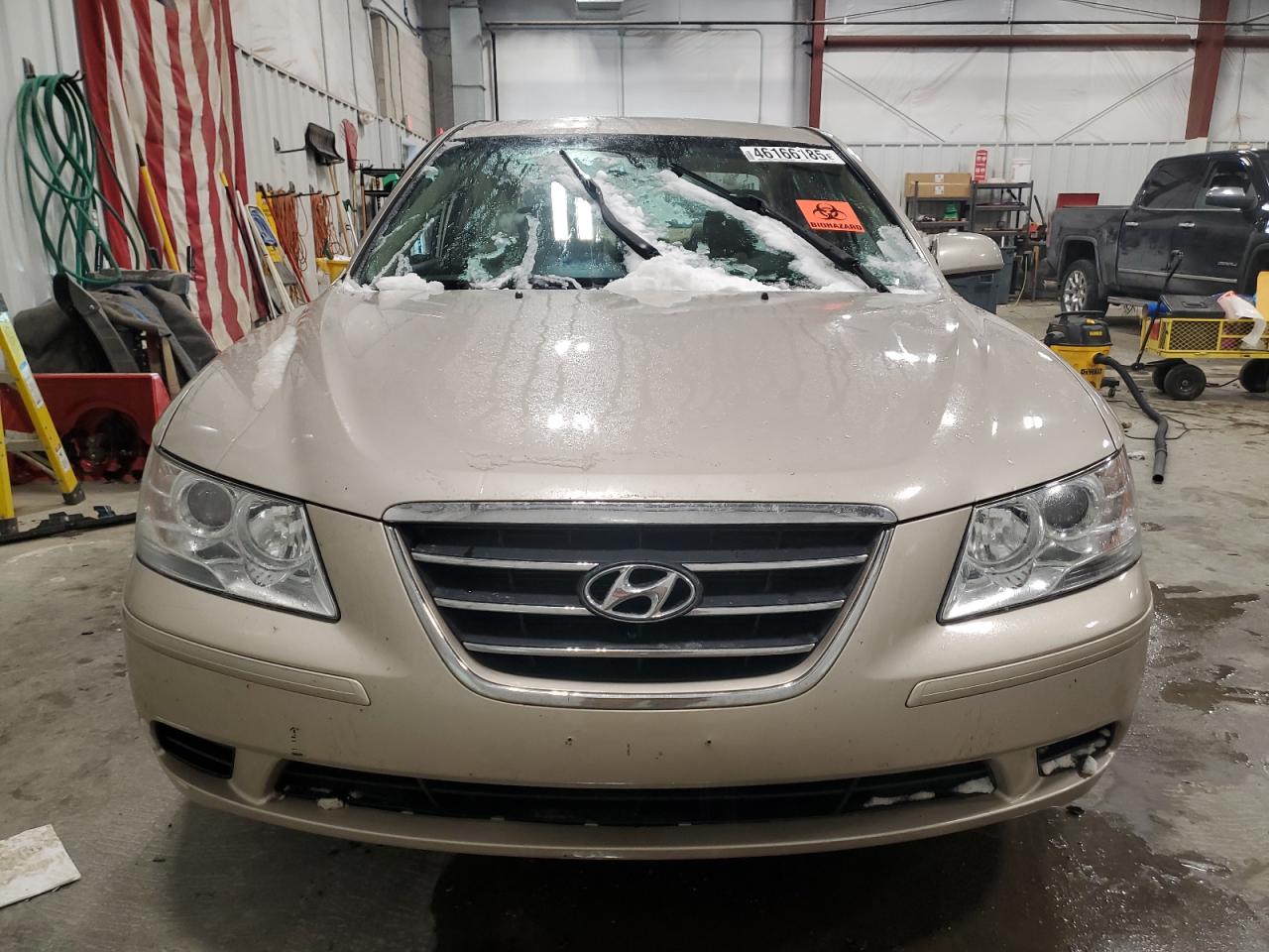 2009 Hyundai Sonata - Image 5