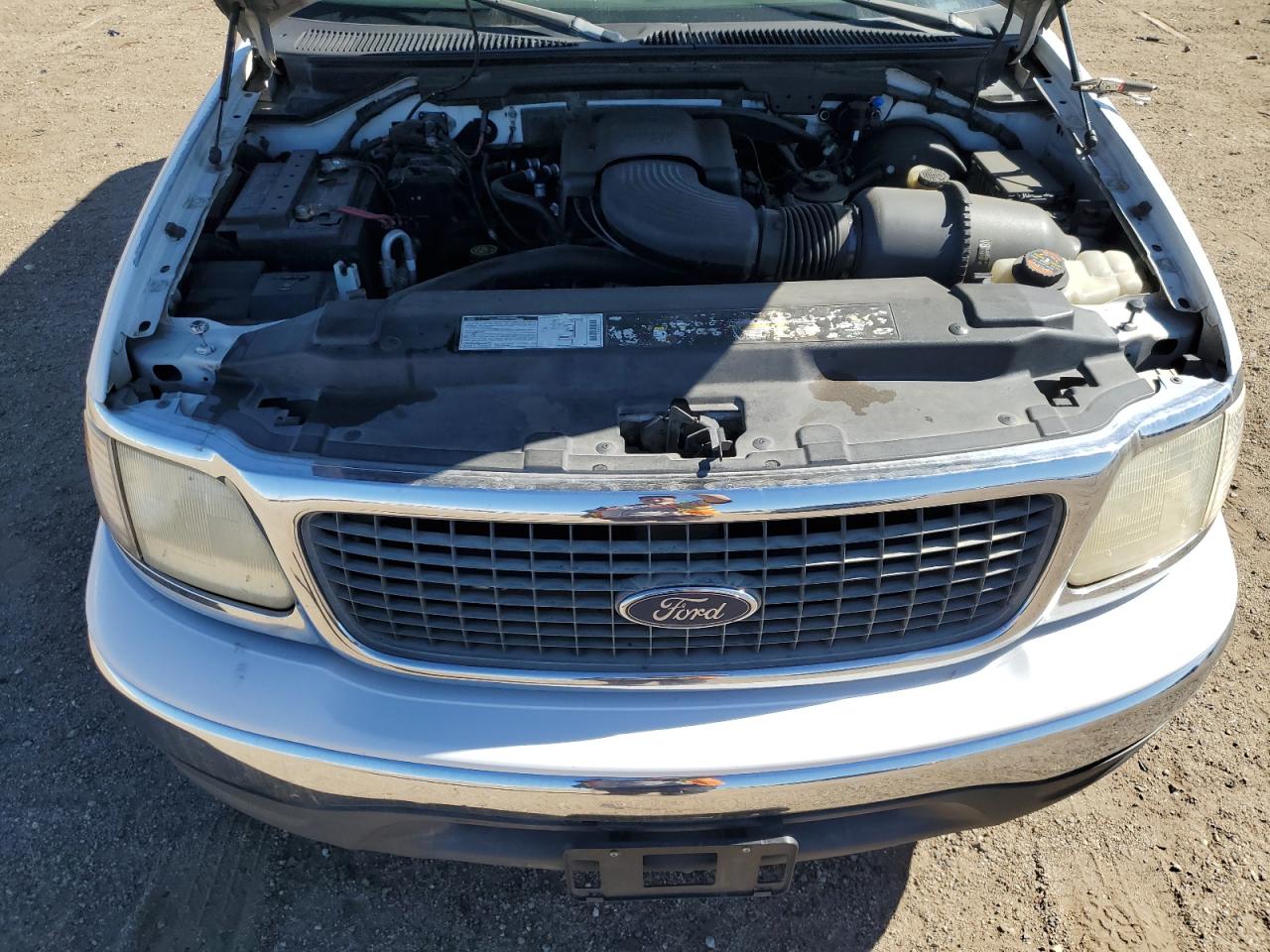 2000 Ford Expedition - Image 12