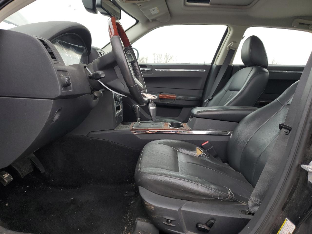 2008 Chrysler 300 - Image 7