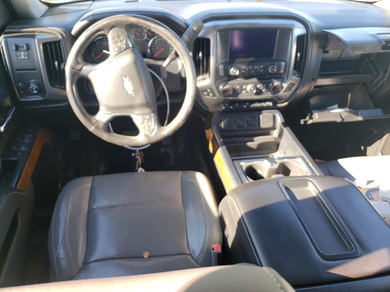 2015 Chevrolet Silverado - Image 8