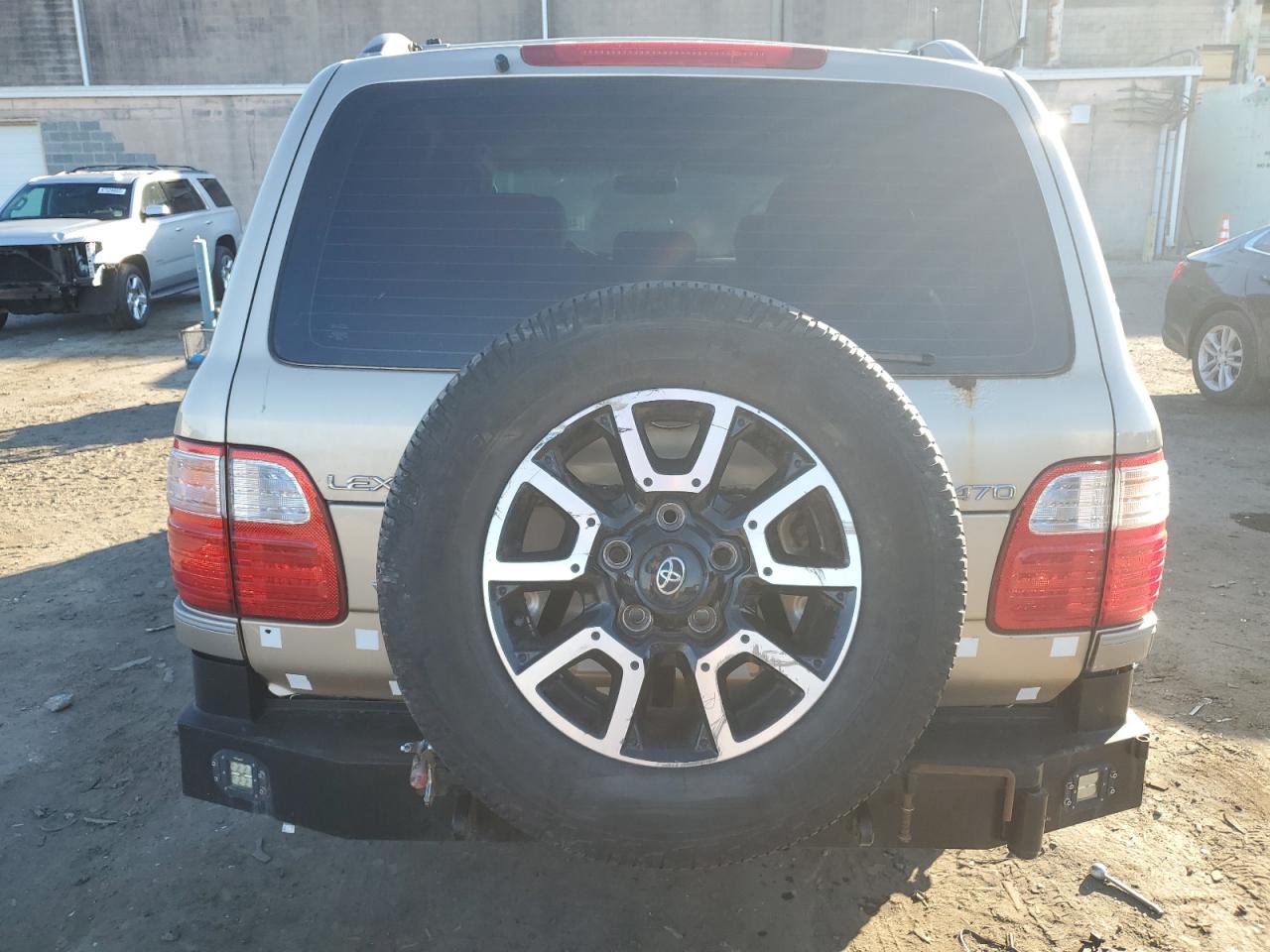 2000 Lexus LX - Image 6