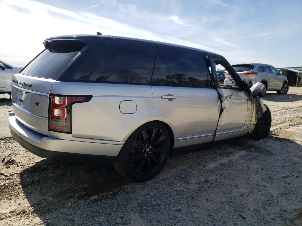 2016 Land Rover Range Rover - Image 3