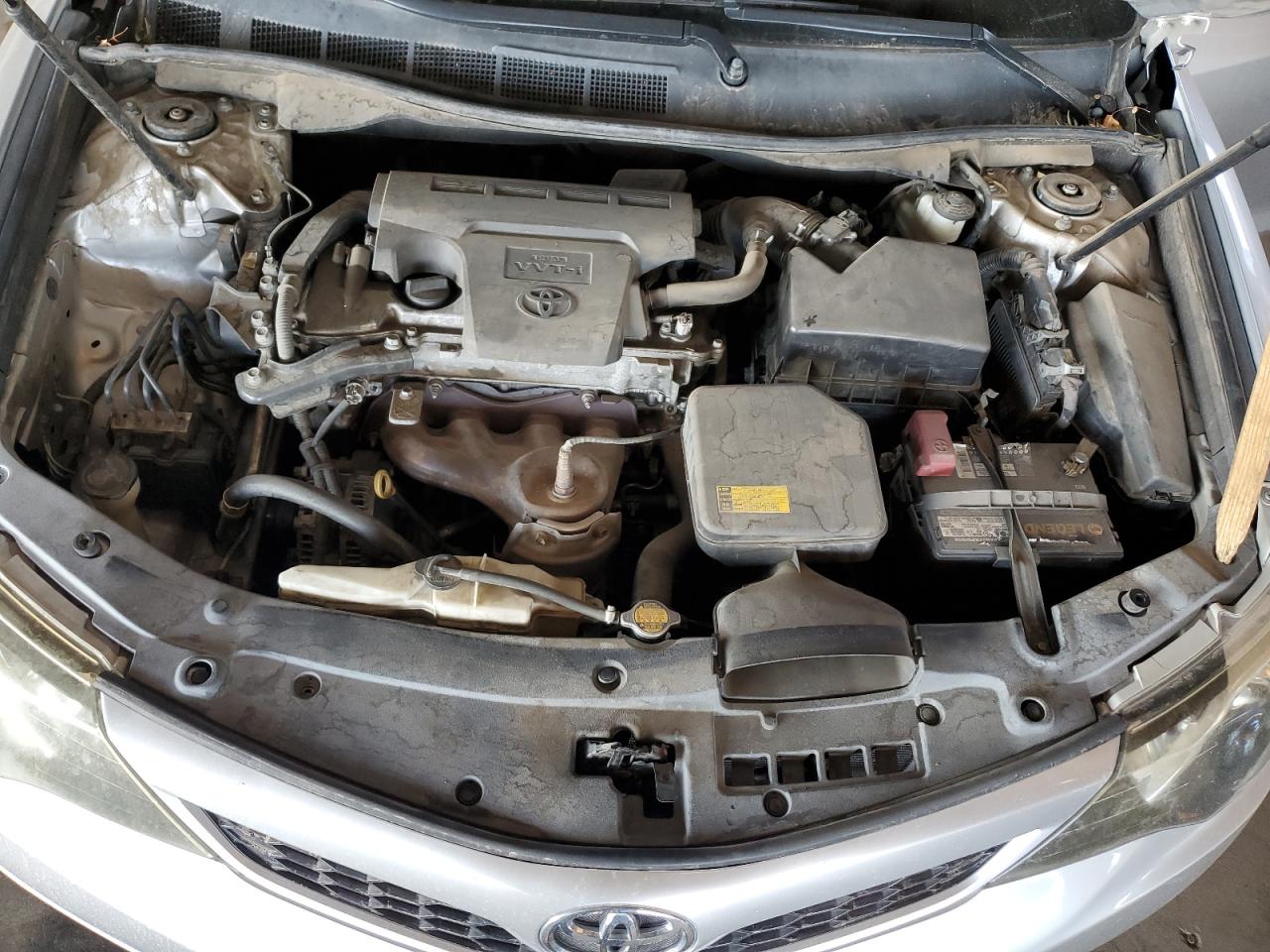 2013 Toyota Camry - Image 12