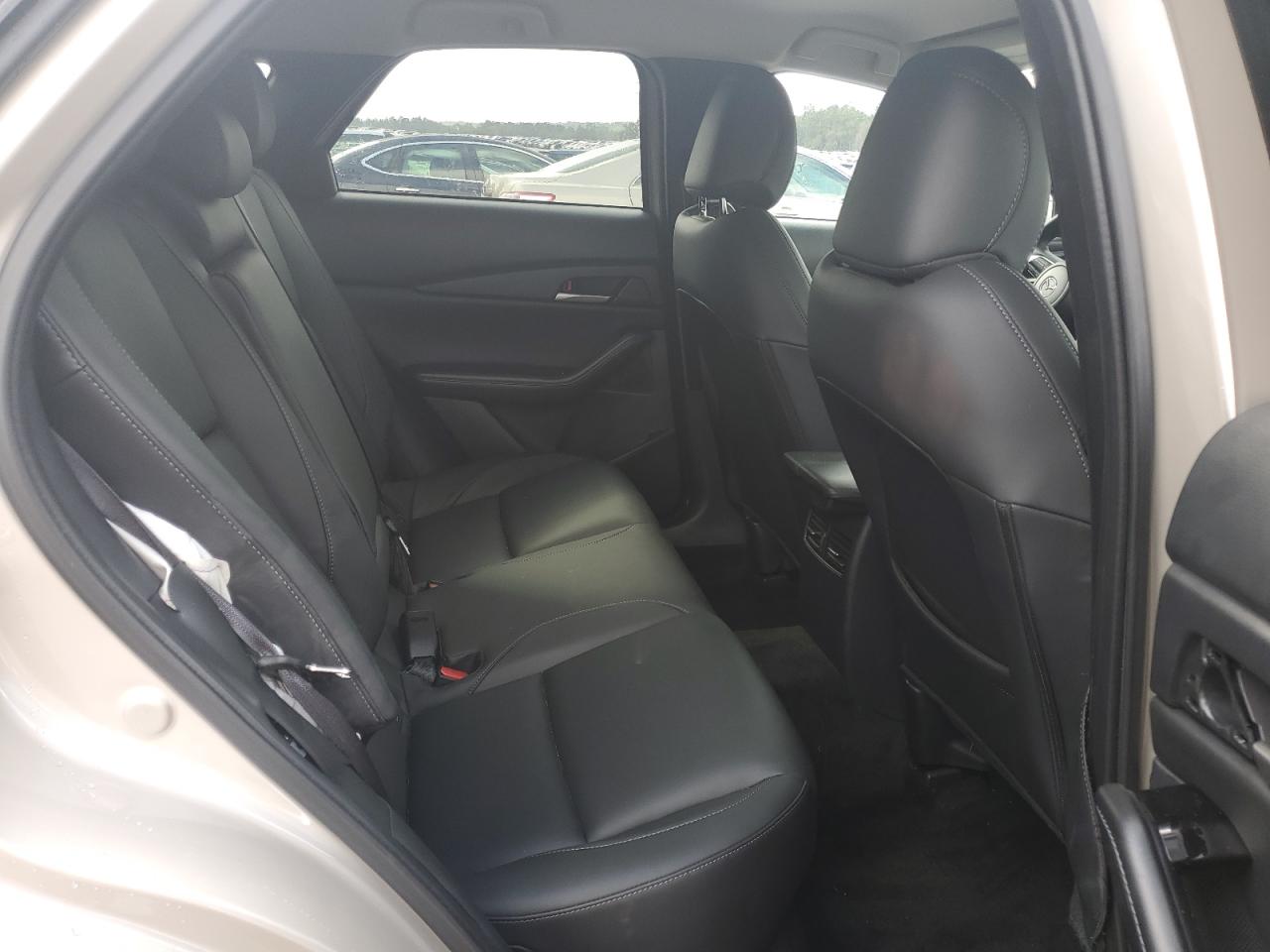 2024 Mazda CX-30 - Image 11