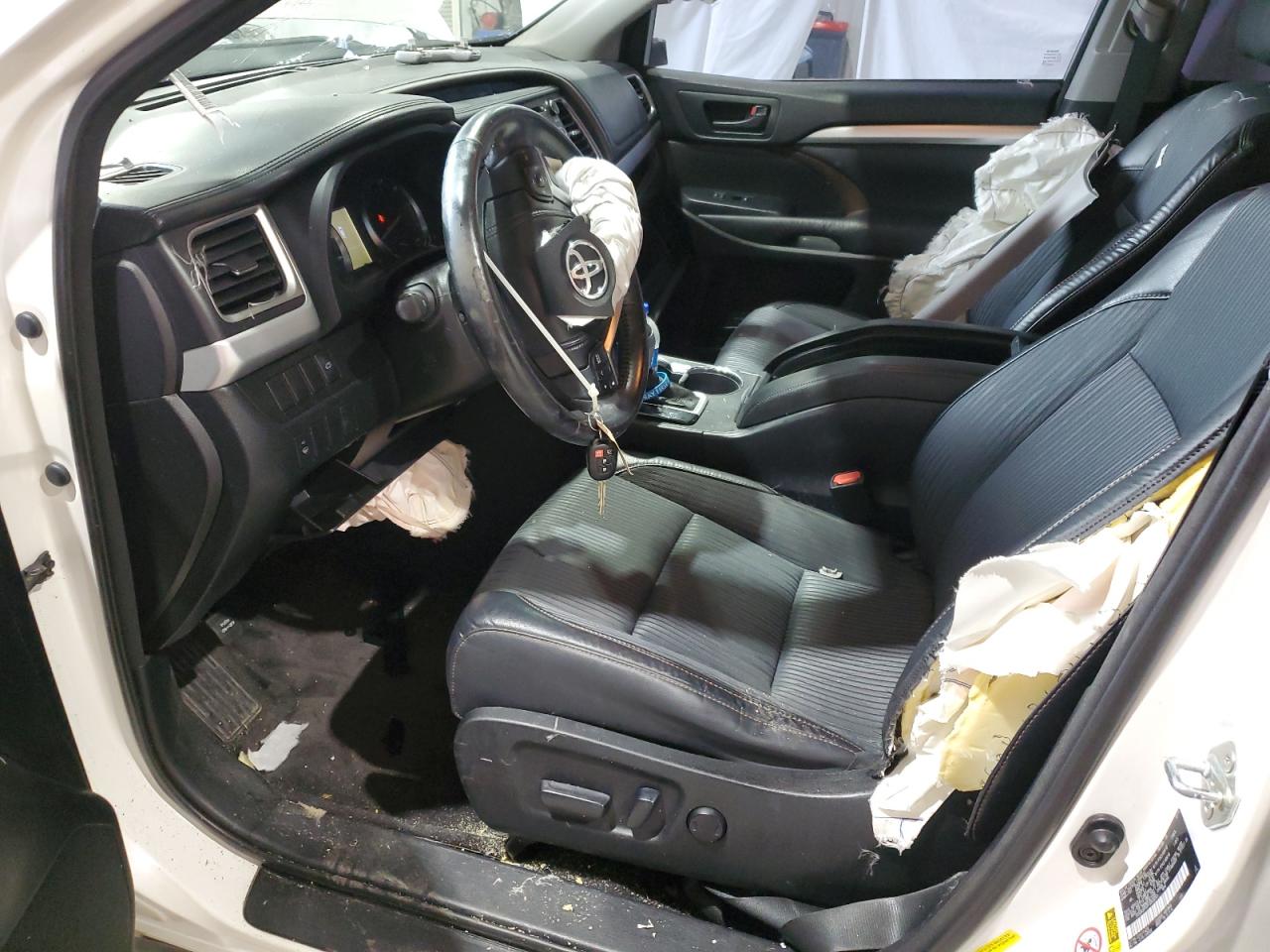 2015 Toyota Highlander - Image 7