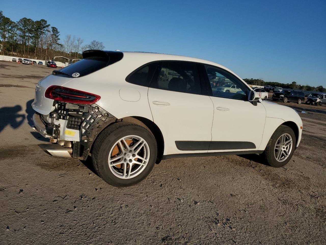 2017 Porsche Macan - Image 3