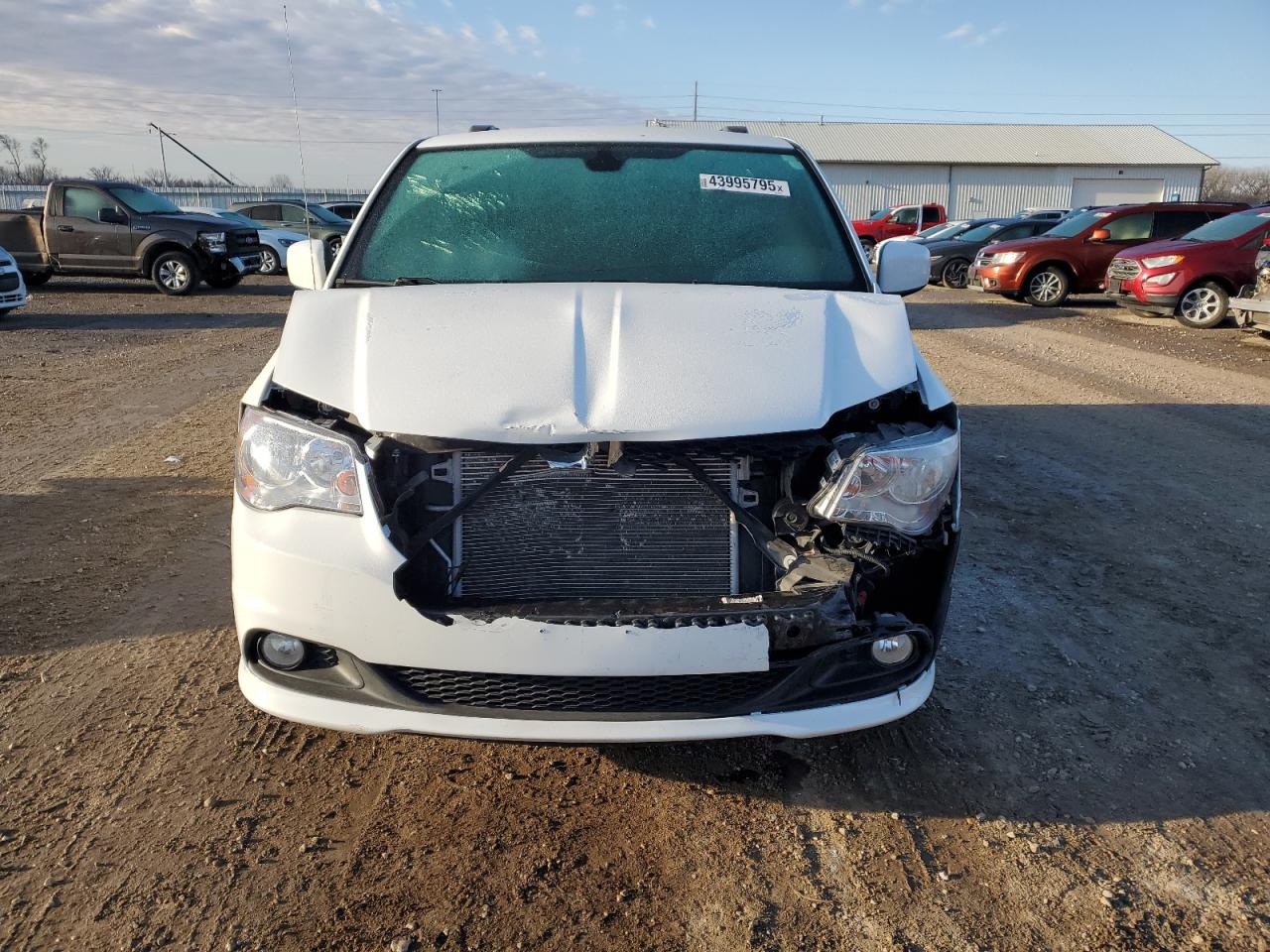 2019 Dodge Caravan - Image 5