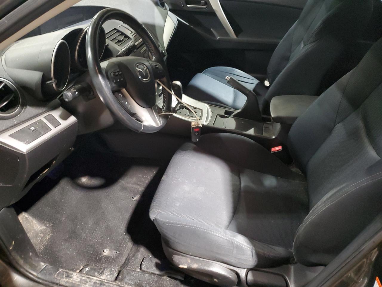 2010 Mazda 3 - Image 7