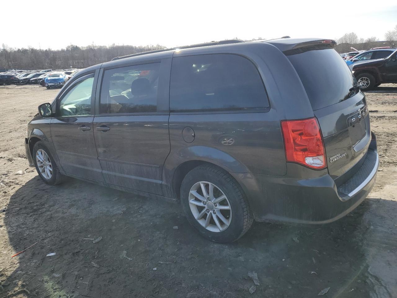 2016 Dodge Caravan - Image 2