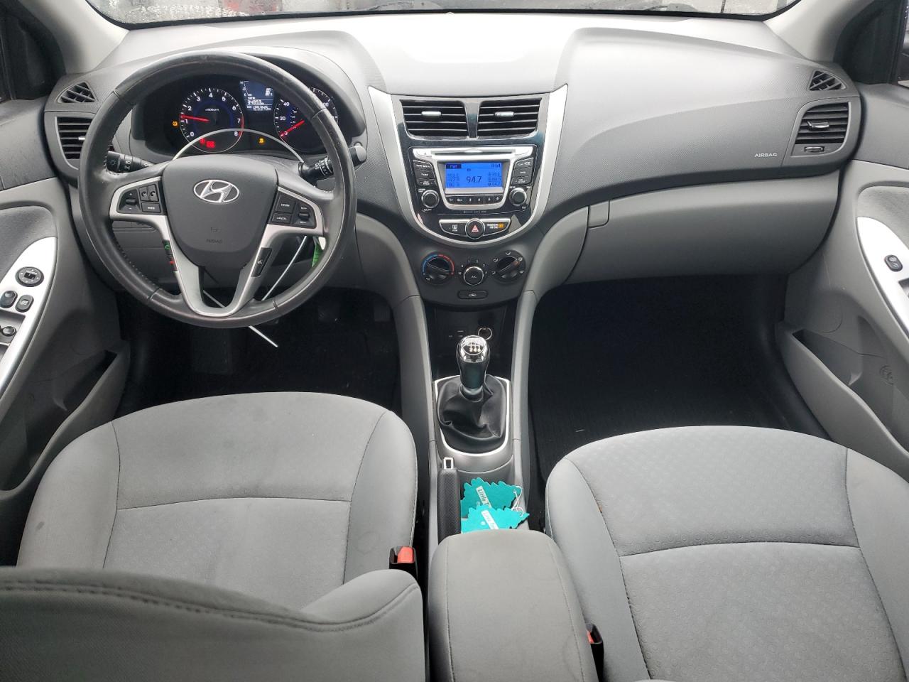 2014 Hyundai Accent - Image 8
